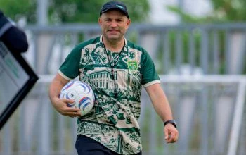 Pelatih Persebaya Bernardo Tavares. (Foto: Dok. Persebaya)