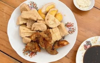 tahu pong enak Semarang