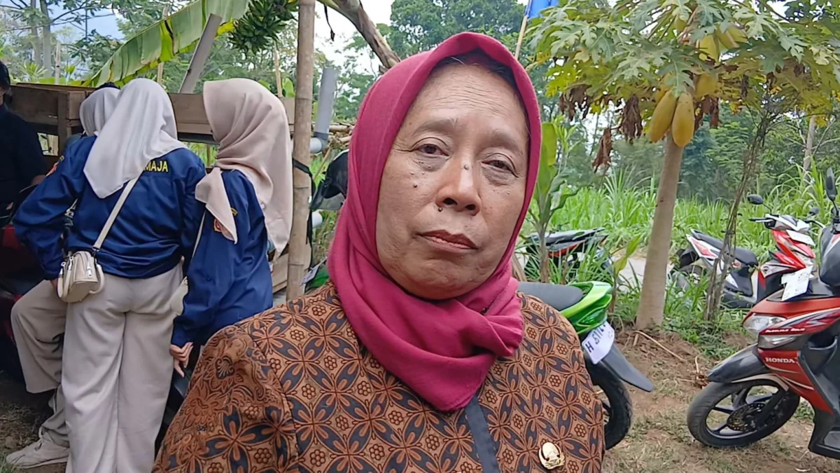 Kepala Dinas Sosial (Dinsos) Kabupaten Semarang, Istichomah, di Kecamatan Getasan, Kabupaten Semarang, Senin 12 Oktober 2026. (Bowo Pribadi/beritajateng.tv)