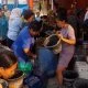Warga Desa Jepangrejo, Kecamatan Blora, mendapat penyaluran air bersih sebanyak empat tangki dari Tim Penggerak PKK Kabupaten Blora, pada Rabu, 14 Oktober 2026. (Heri/beritajateng.tv)