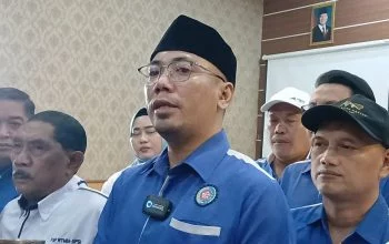 Ketua Umum Federasi Serikat Pekerja Rokok Tembakau Makanan Minuman Serikat Pekerja Seluruh Indonesia (FSP RTMM-SPSI), Hendry Wardana, di Kabupaten Semarang, Sabtu, 31 Oktober 2026. (Bowo Pribadi/beritajateng.tv)